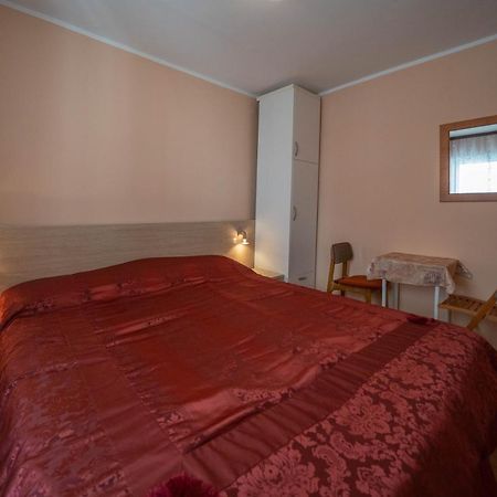 Seaside Serenity: 2-Bedroom Apartment With Boka Bay View Kotor Exterior foto