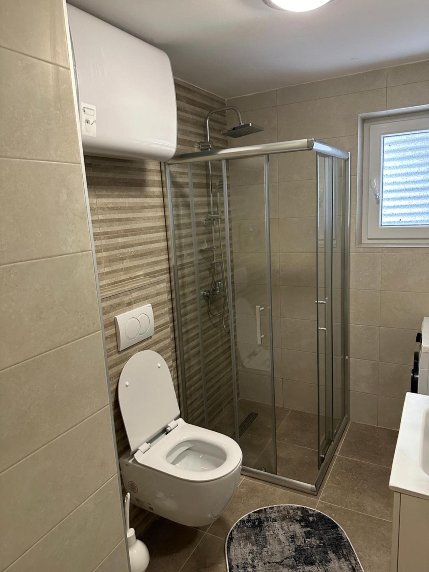 Seaside Serenity: 2-Bedroom Apartment With Boka Bay View Kotor Exterior foto